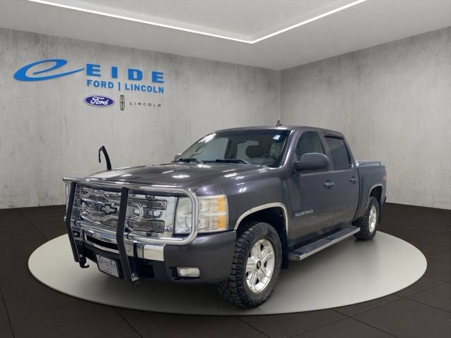 Used 2011 Chevrolet Silverado 1500 LT w/ All-Star Edition AWD/4WD image 5