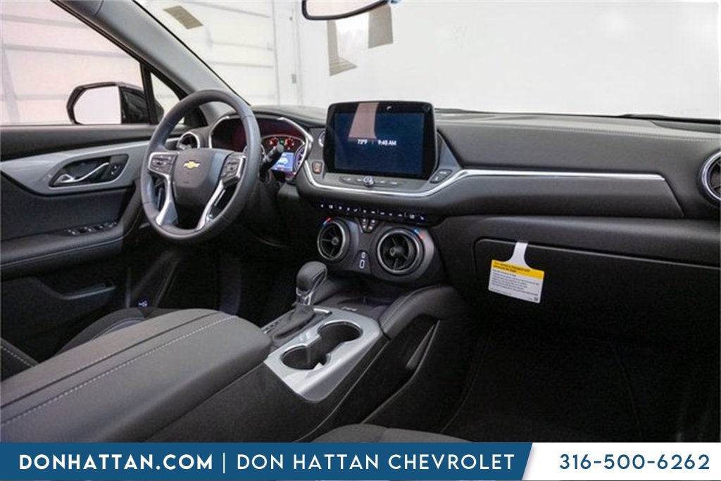 New 2025 Chevrolet Blazer LT w/ Convenience Package image 29