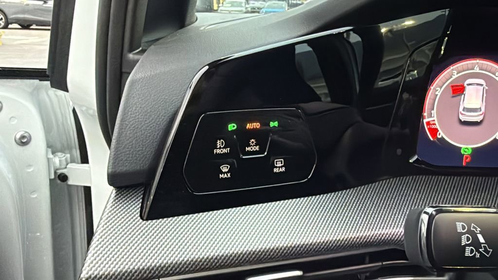 New 2026 Volkswagen GTI SE image 24