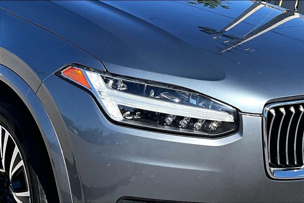 Used 2020 Volvo XC90 T6 Momentum w/ Protection Package Premier AWD/4WD image 12