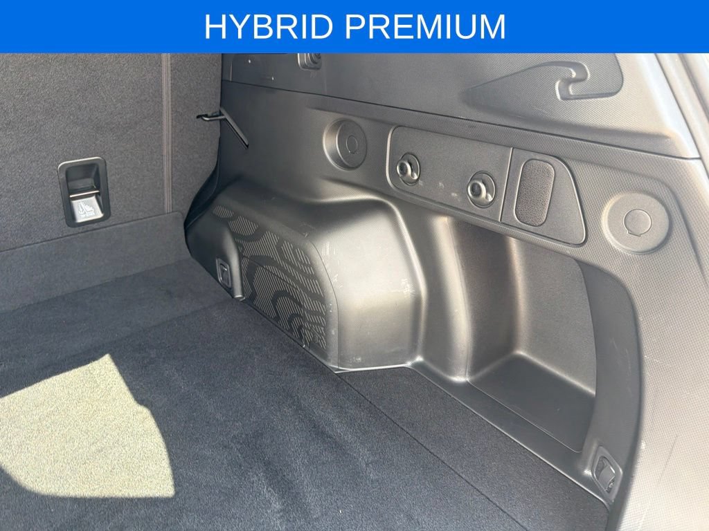 Certified 2025 Subaru Forester Premium AWD/4WD image 32