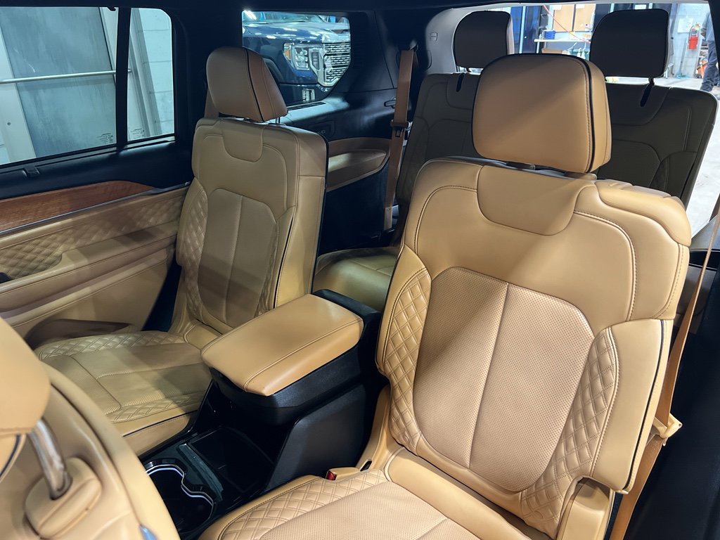 Used 2021 Jeep Grand Cherokee L Summit image 38