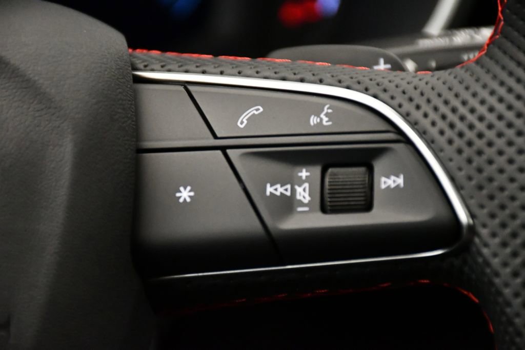 Used 2025 Audi Q3 2.0T Premium Plus w/ Premium Plus Package image 25