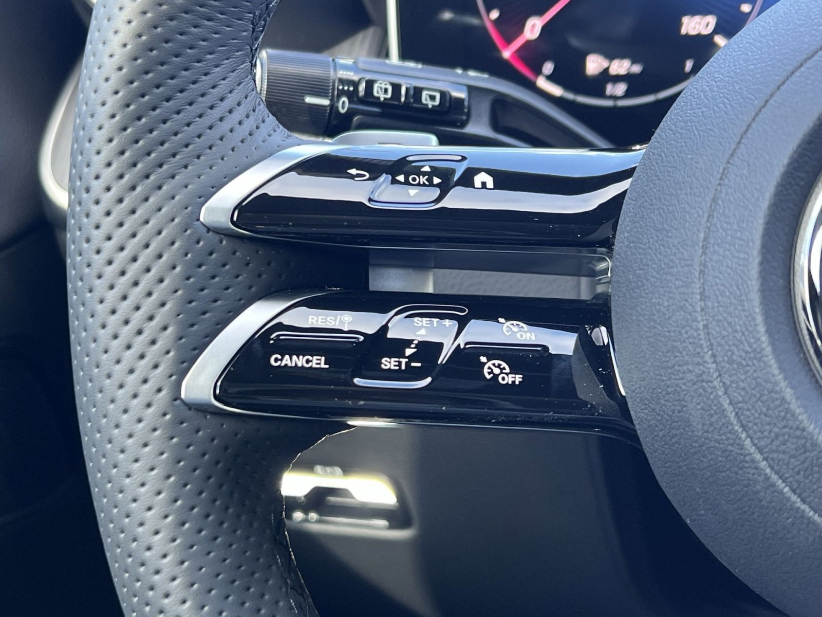 New 2026 Mercedes-Benz GLC 300 4MATIC image 30