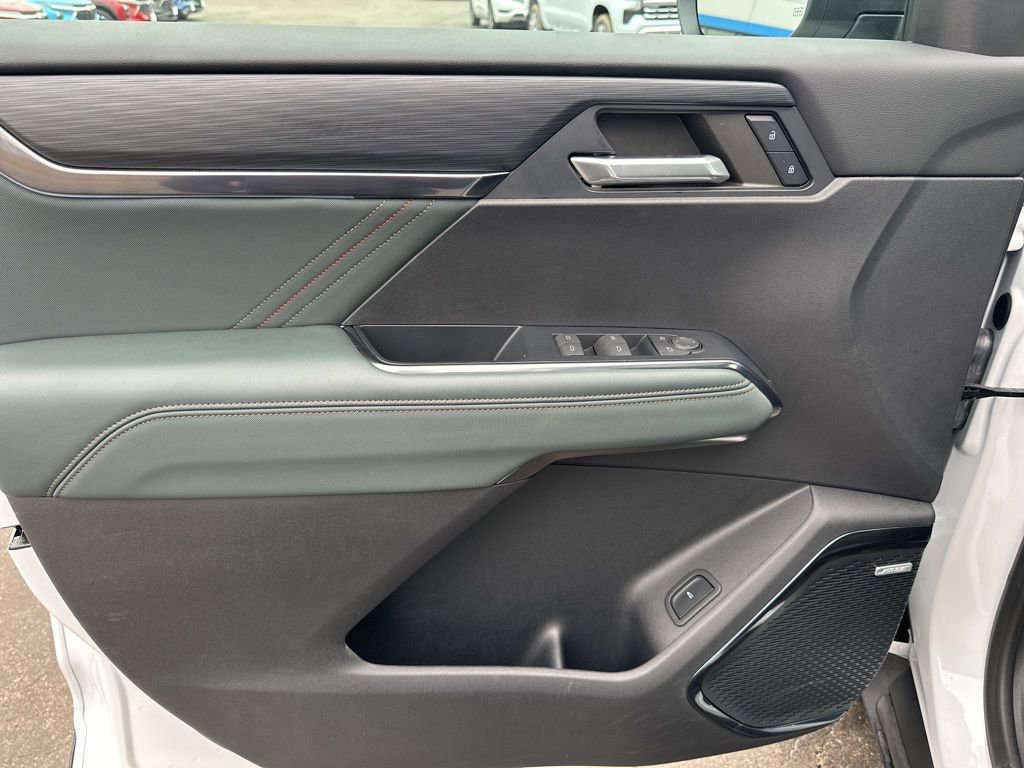 Used 2024 GMC Acadia AT4 w/ Super Cruise Package image 17