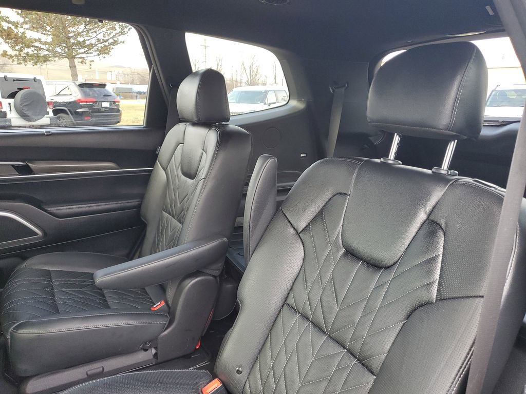 Used 2023 Kia Telluride EX X-Line image 28