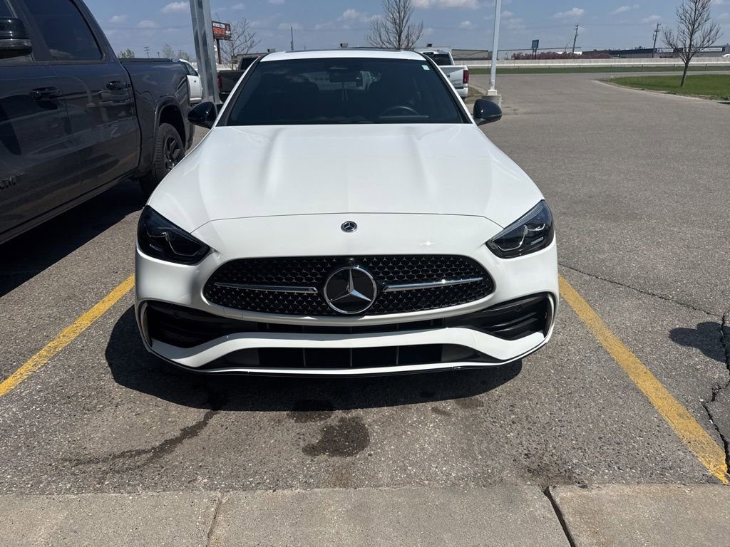 Used 2022 Mercedes-Benz C 300 4MATIC Sedan image 2