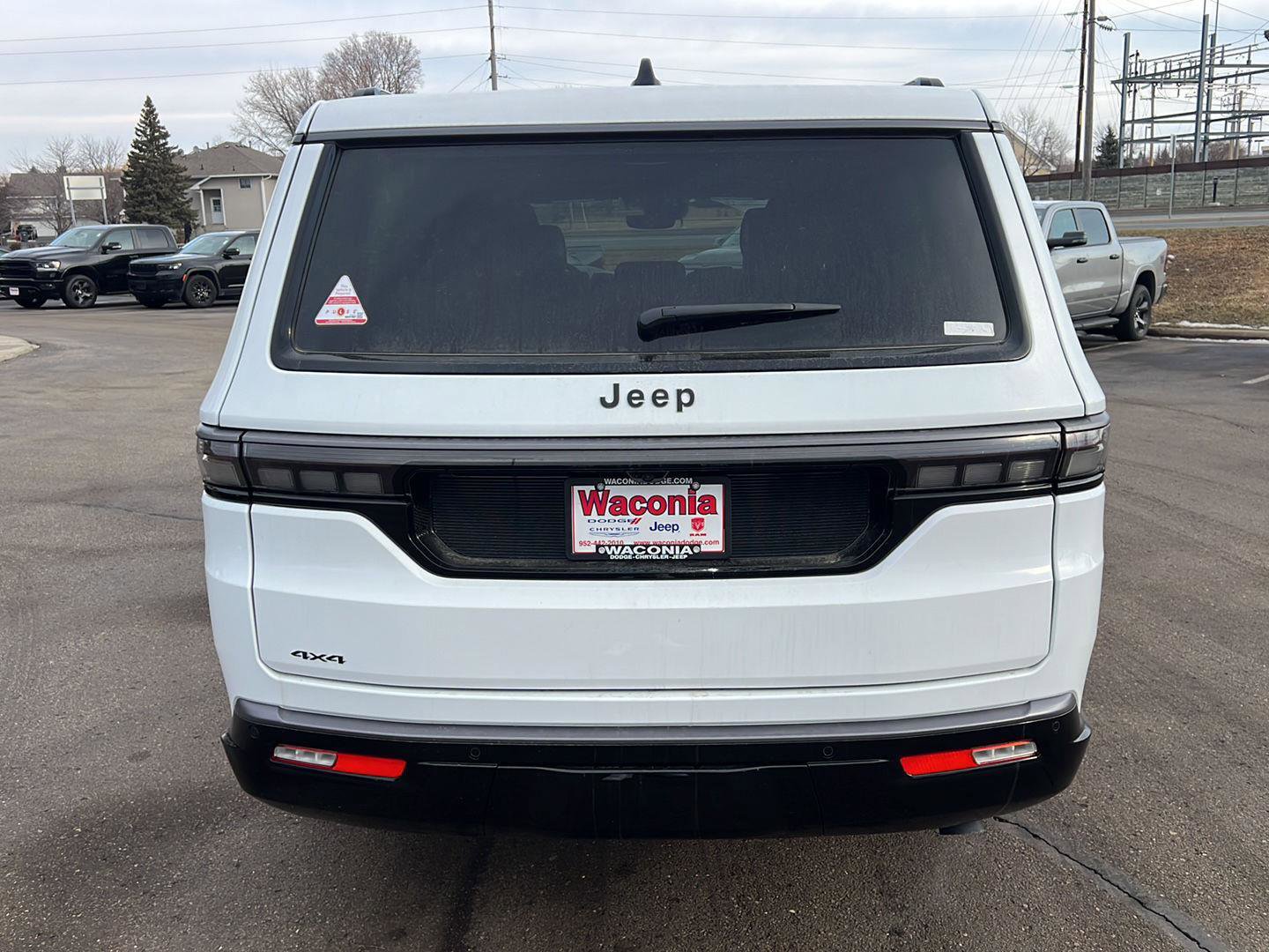 New 2026 Jeep Grand Wagoneer L Limited AWD/4WD image 6