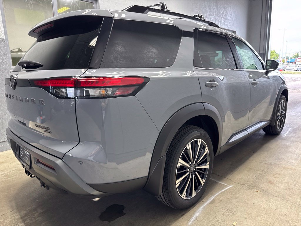 New 2026 Nissan Pathfinder Platinum AWD/4WD image 7