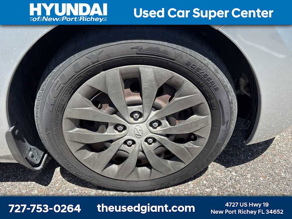 Used 2016 Hyundai Elantra GT FWD image 5