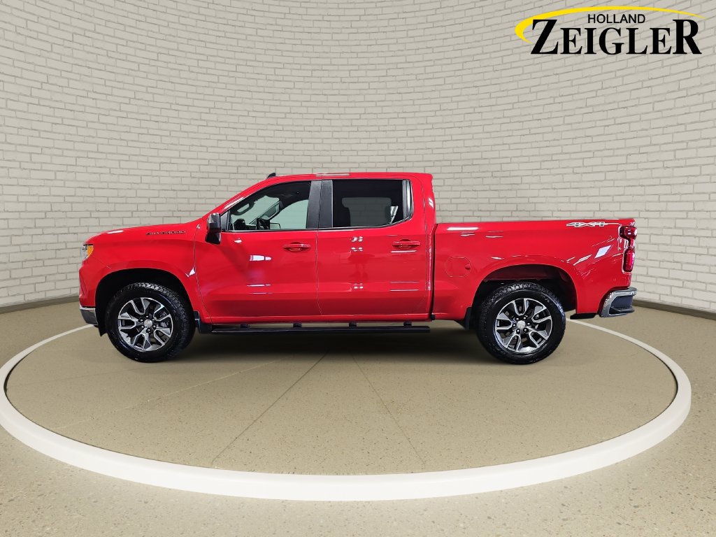 Used 2024 Chevrolet Silverado 1500 LT AWD/4WD image 8