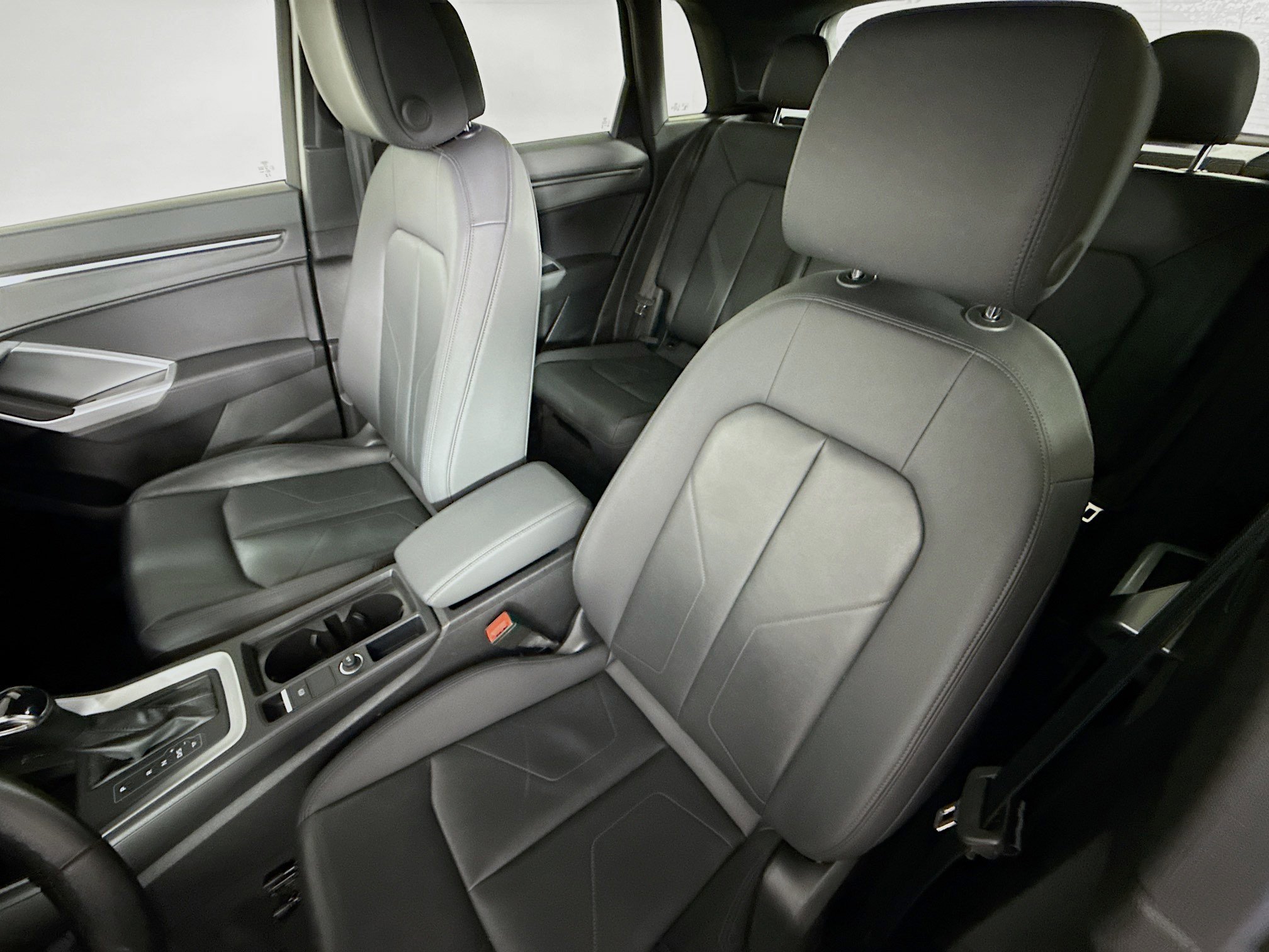 Used 2025 Audi Q3 2.0T Premium image 25