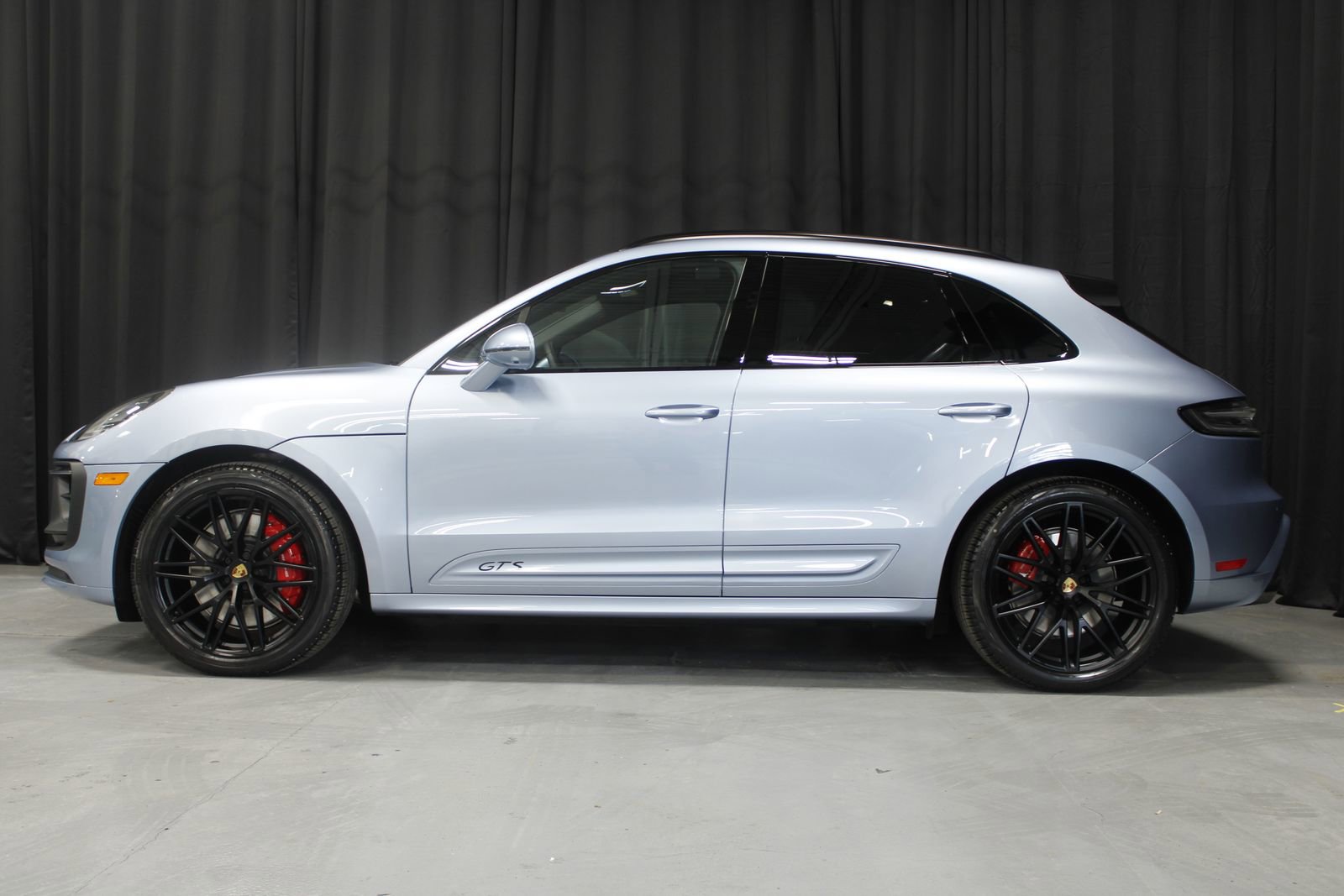 New 2026 Porsche Macan GTS AWD/4WD image 2