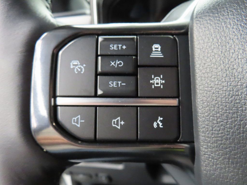 Used 2025 Ford F250 Platinum AWD/4WD image 63