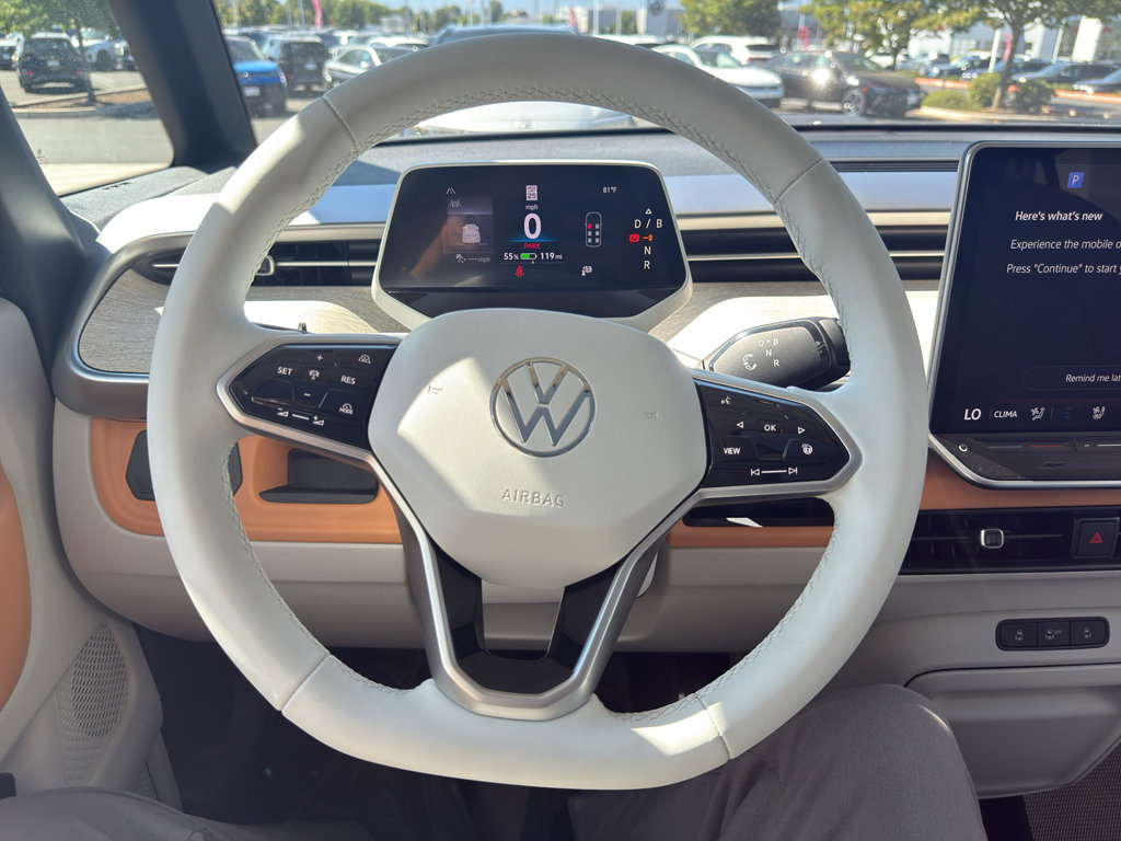 Used 2025 Volkswagen ID. Buzz 1st Edition image 11
