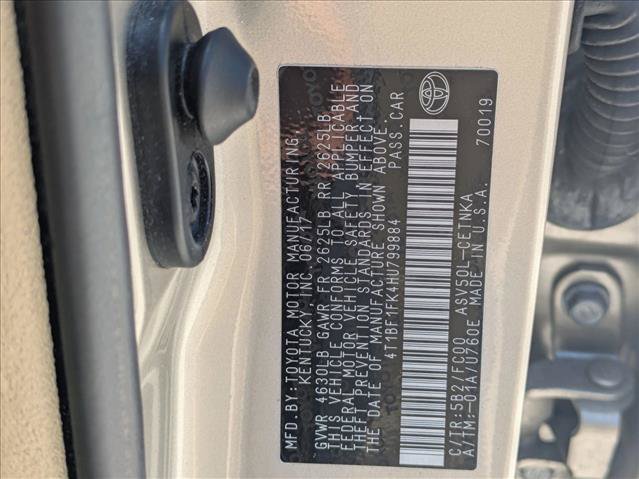 Used 2017 Toyota Camry LE FWD image 16