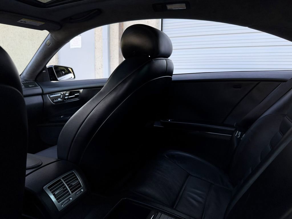 Used 2012 Mercedes-Benz CL 63 AMG image 28