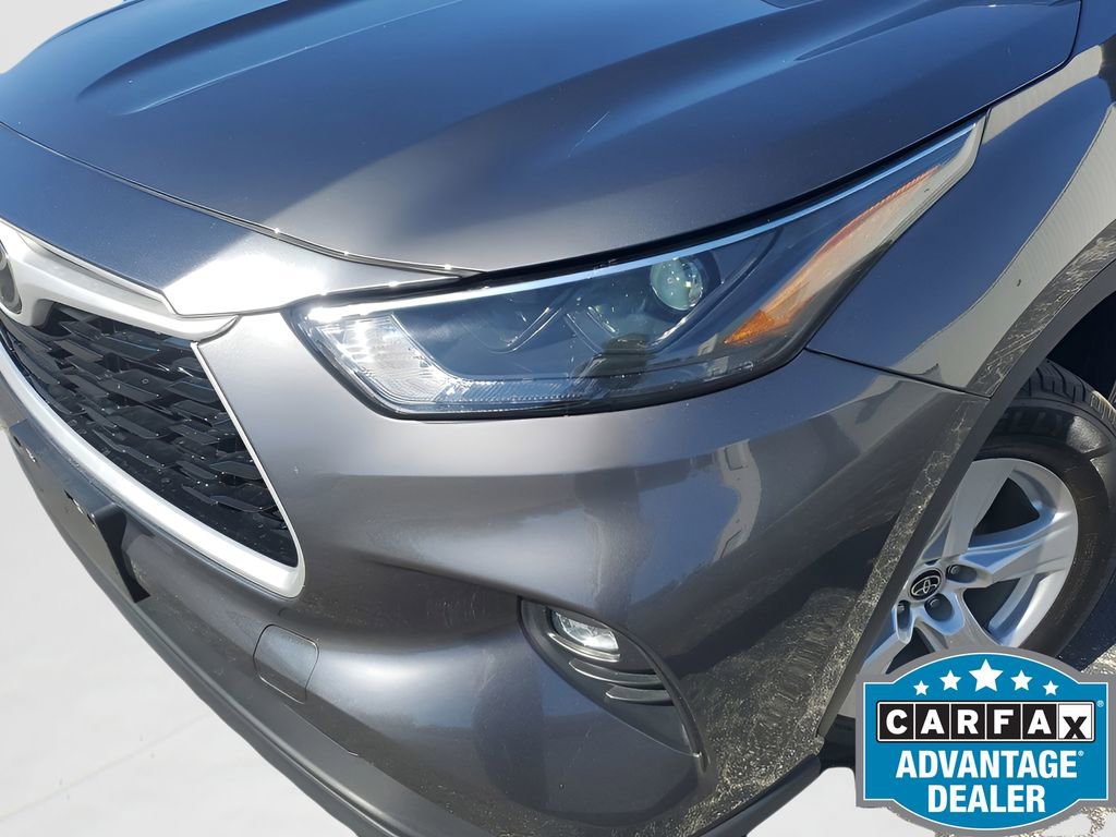 Used 2023 Toyota Highlander LE image 22