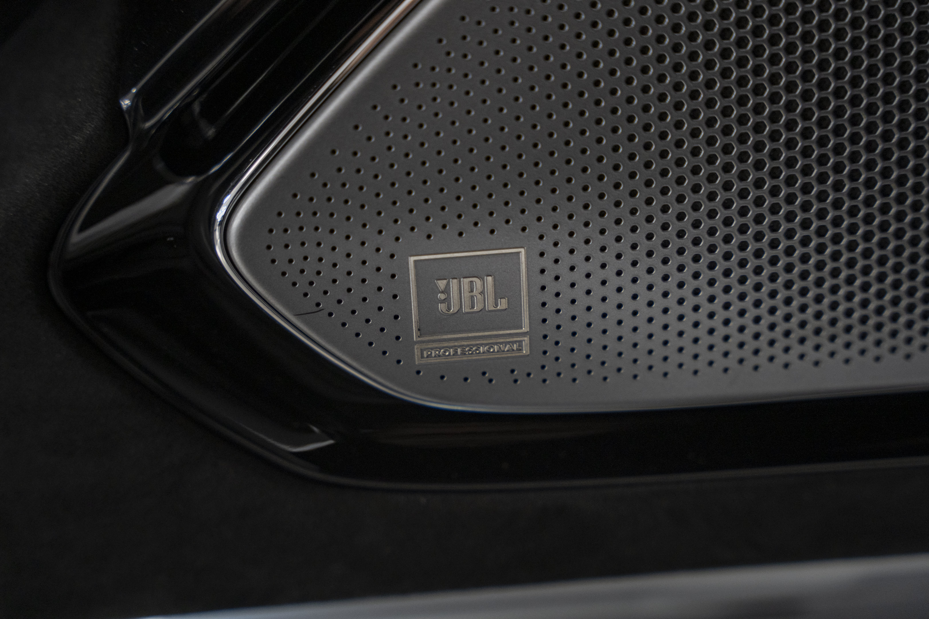 Used 2021 Ferrari Roma RWD image 20