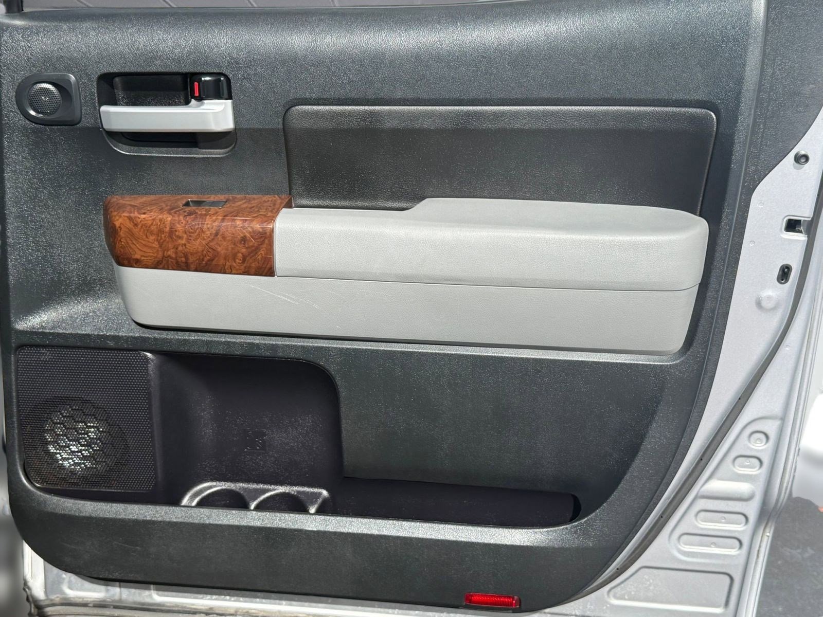 Used 2012 Toyota Tundra Limited image 30