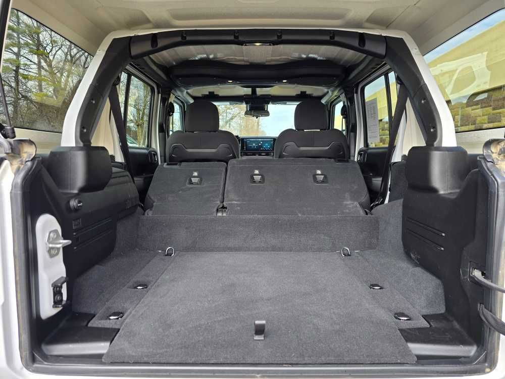 Used 2024 Jeep Wrangler Unlimited Rubicon 4xe image 30