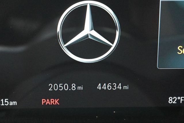 Used 2025 Mercedes-Benz GLA 250 4MATIC image 4