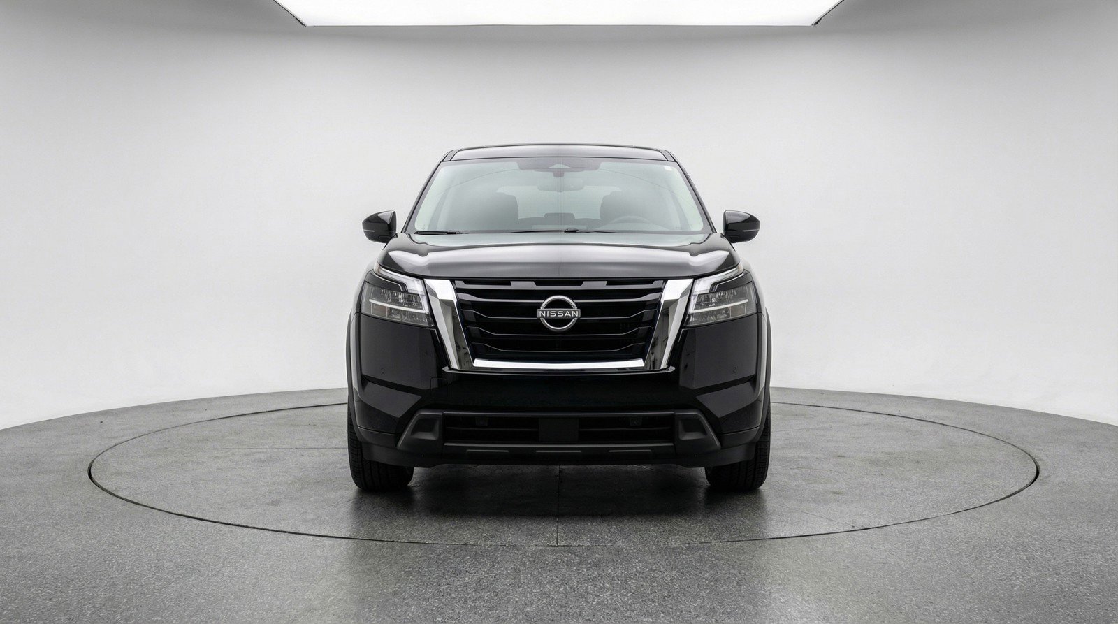 Used 2025 Nissan Pathfinder SV image 2