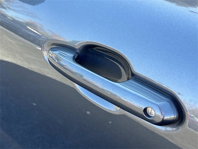 Used 2024 Toyota Highlander LE image 15