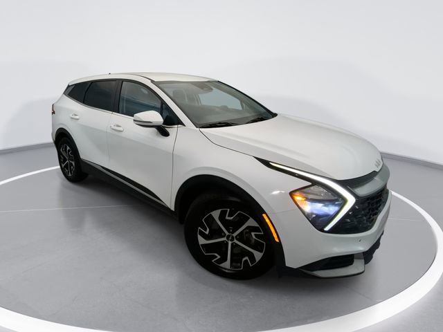 Used 2023 Kia Sportage EX image 1