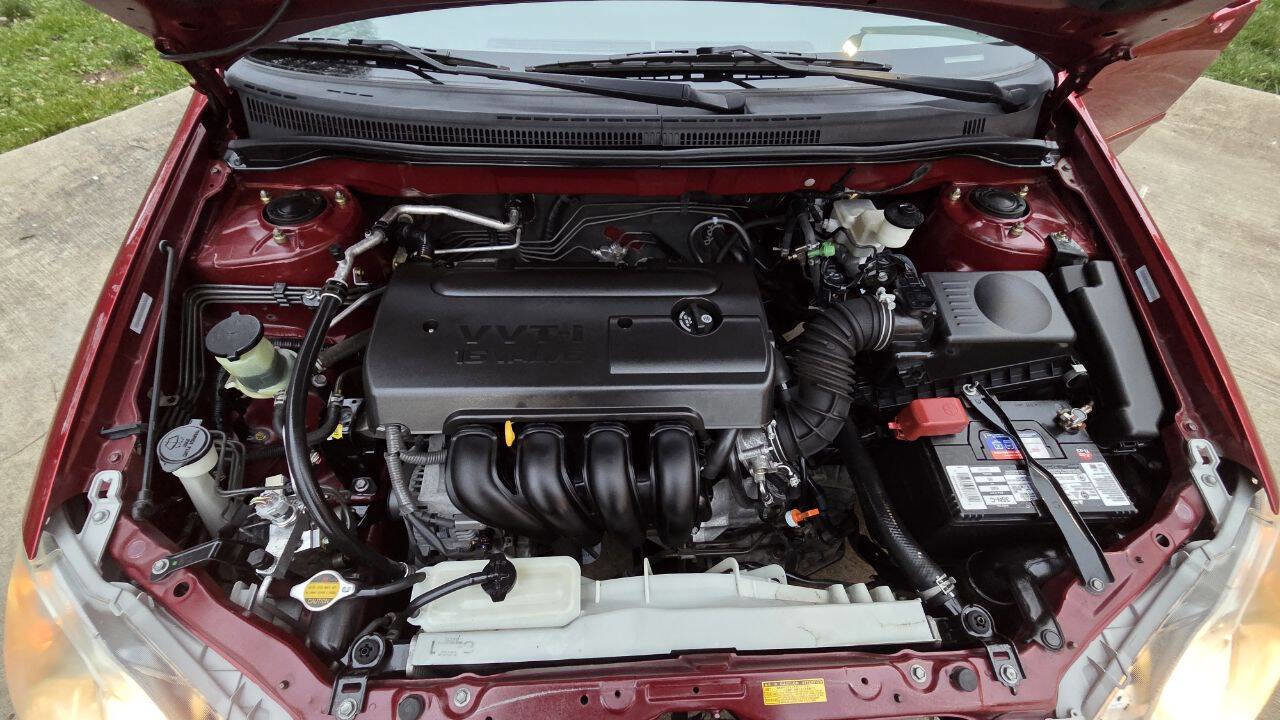 Used 2005 Toyota Corolla LE image 12