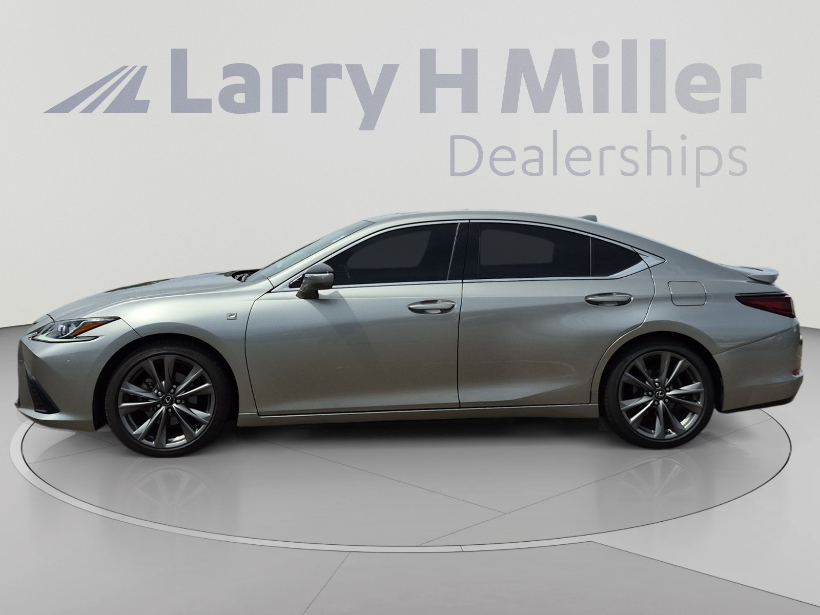 Used 2020 Lexus ES 350 F Sport w/ Accessory Package 2 FWD image 2