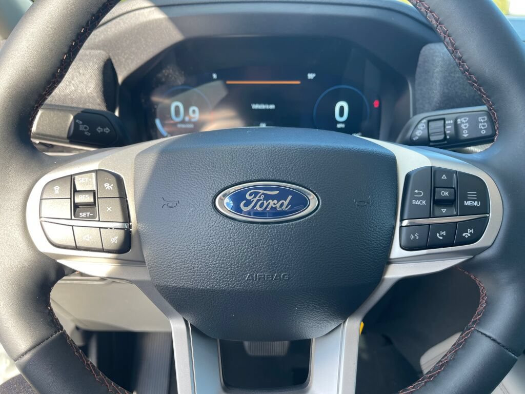 New 2026 Ford Explorer Active w/ Active Comfort Package AWD/4WD image 11