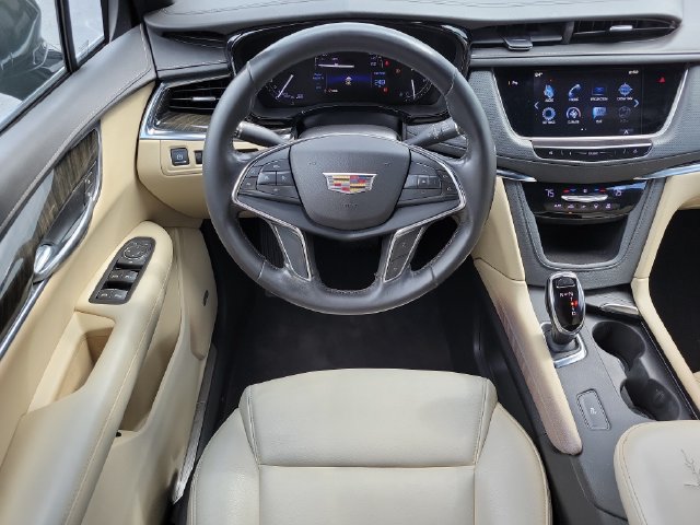 Used 2019 Cadillac XT5 FWD image 25