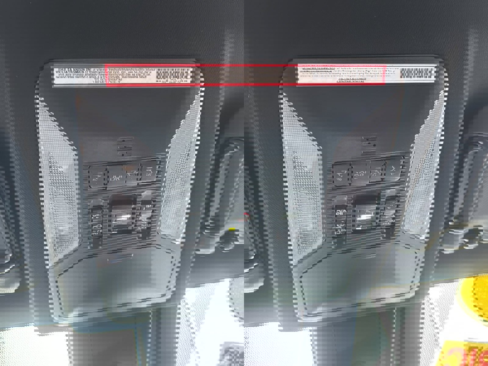 Used 2022 Toyota RAV4 SE w/ Weather & Moonroof Package image 38