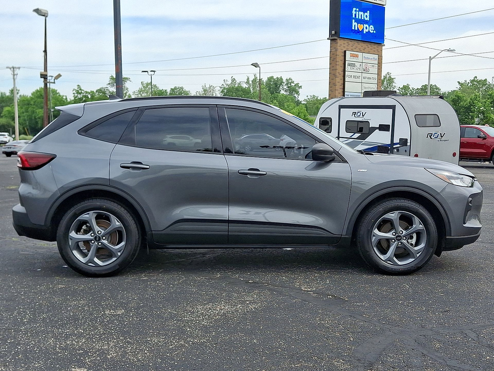Used 2025 Ford Escape ST-Line FWD image 25