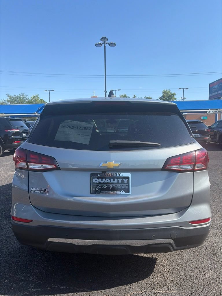 Used 2024 Chevrolet Equinox LT AWD/4WD image 3