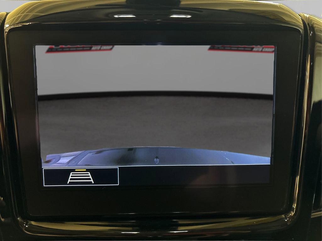 Used 2021 Chevrolet Traverse LT image 32