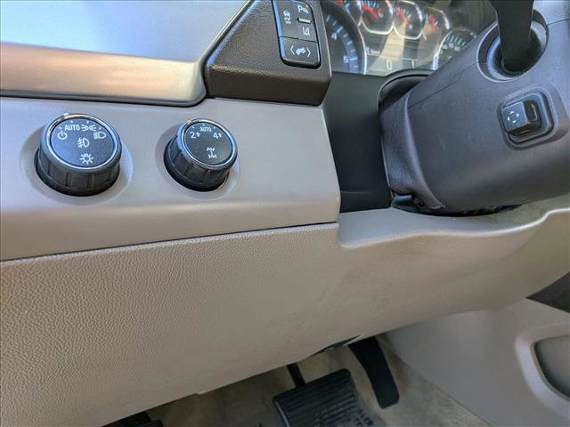 Used 2015 Chevrolet Suburban LTZ image 14