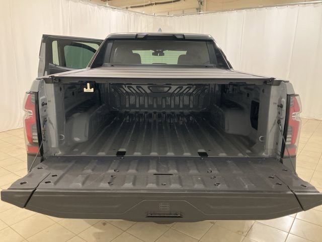 Used 2025 Chevrolet Silverado EV LT image 23