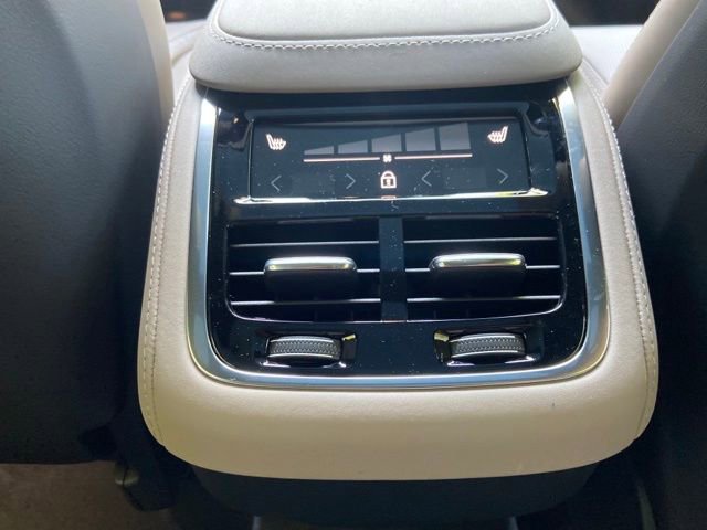 New 2026 Volvo XC90 B6 Ultra w/ Lounge Package image 14