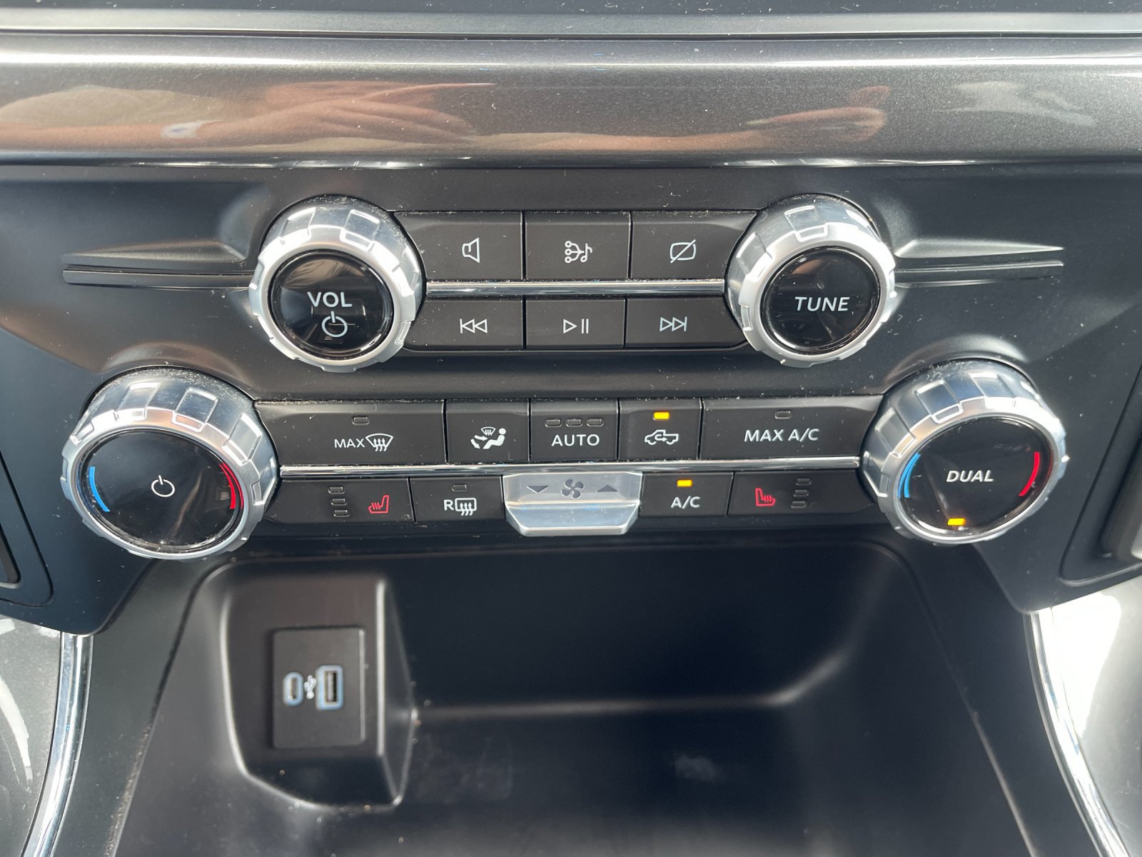 Used 2023 Ford F150 XLT w/ Equipment Group 302A High AWD/4WD image 24