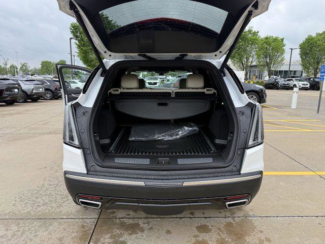 New 2026 Cadillac XT5 Sportv w/ LPO, Floor Liner Package image 18