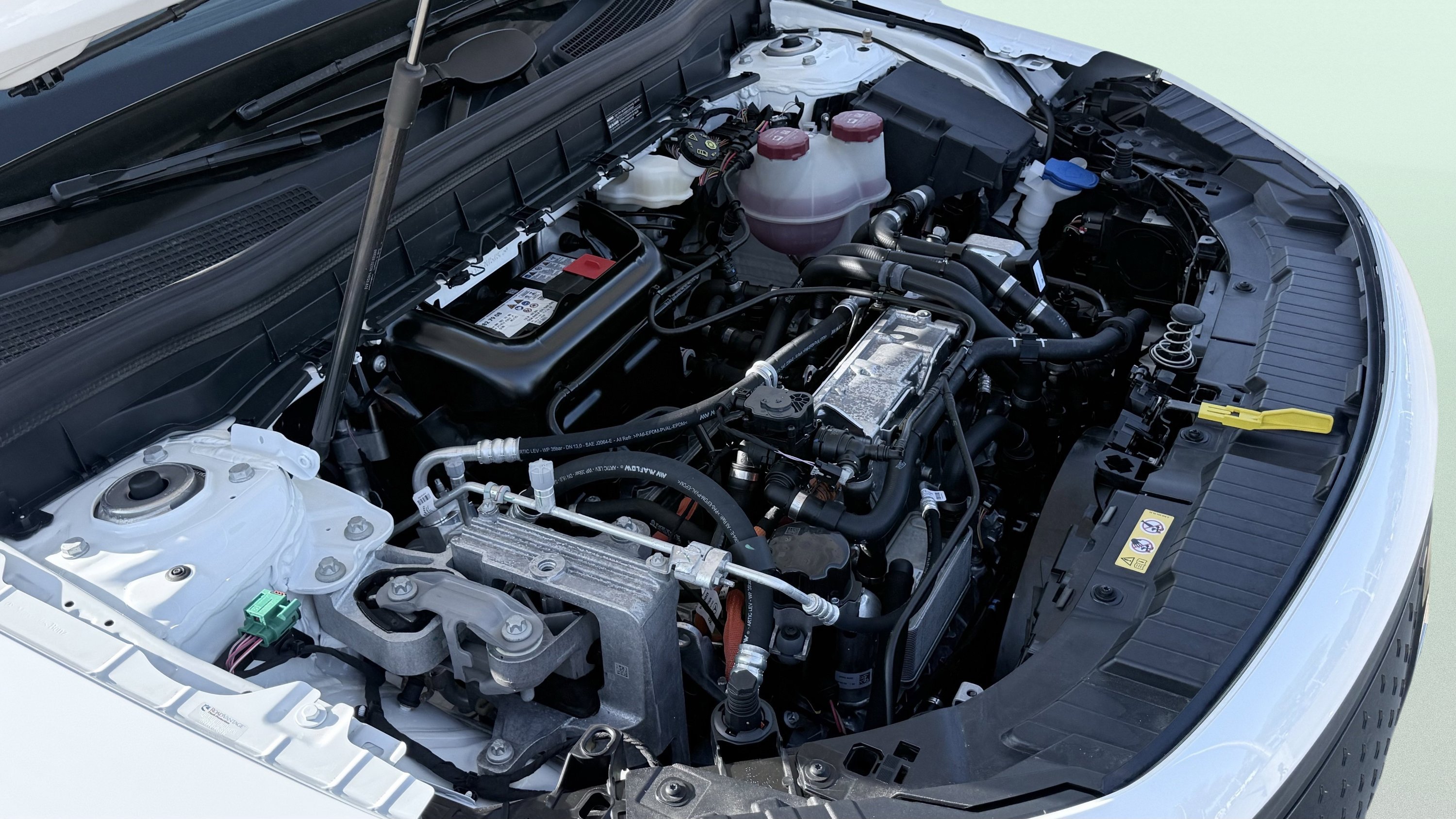 Used 2025 Mercedes-Benz EQB 250+ image 20