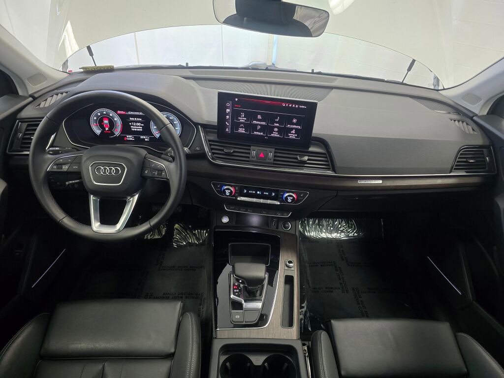 Certified 2025 Audi Q5 2.0T Premium Plus image 18