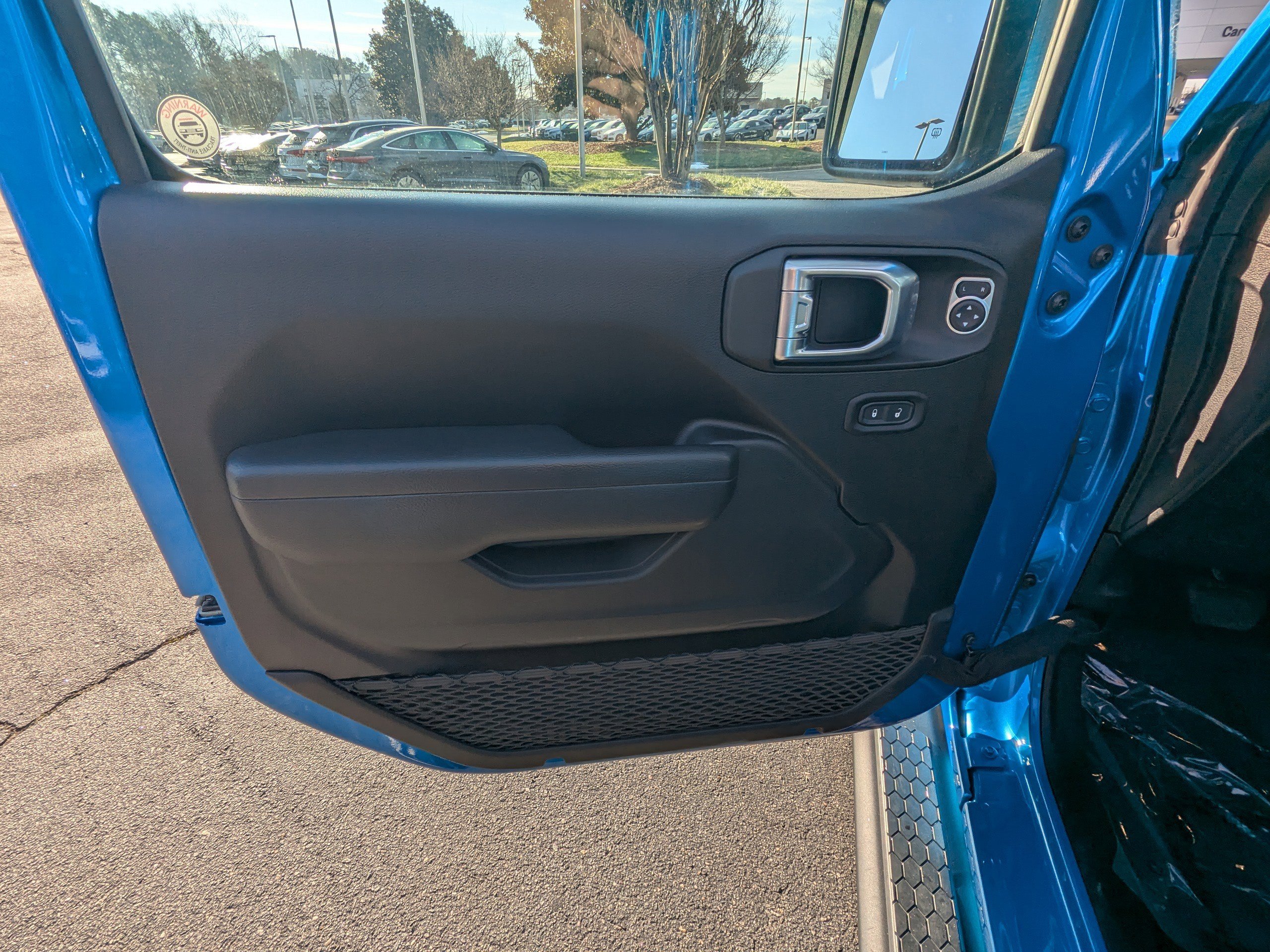 Certified 2022 Jeep Wrangler Sport S w/ Sun And Sound Package image 15