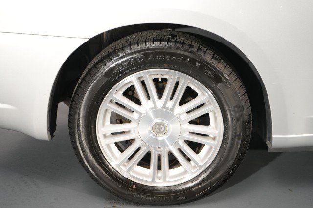 Used 2008 Chrysler Sebring Touring FWD image 43