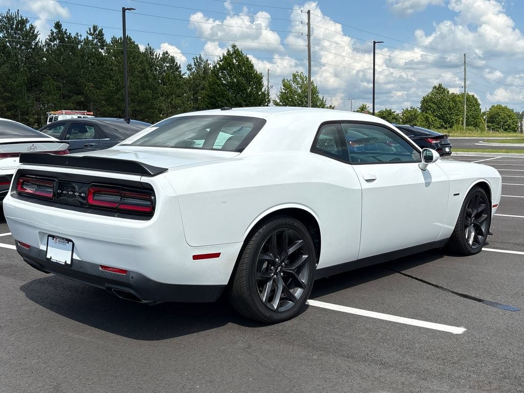 Used 2019 Dodge Challenger R/T w/ Driver Convenience Group RWD image 22