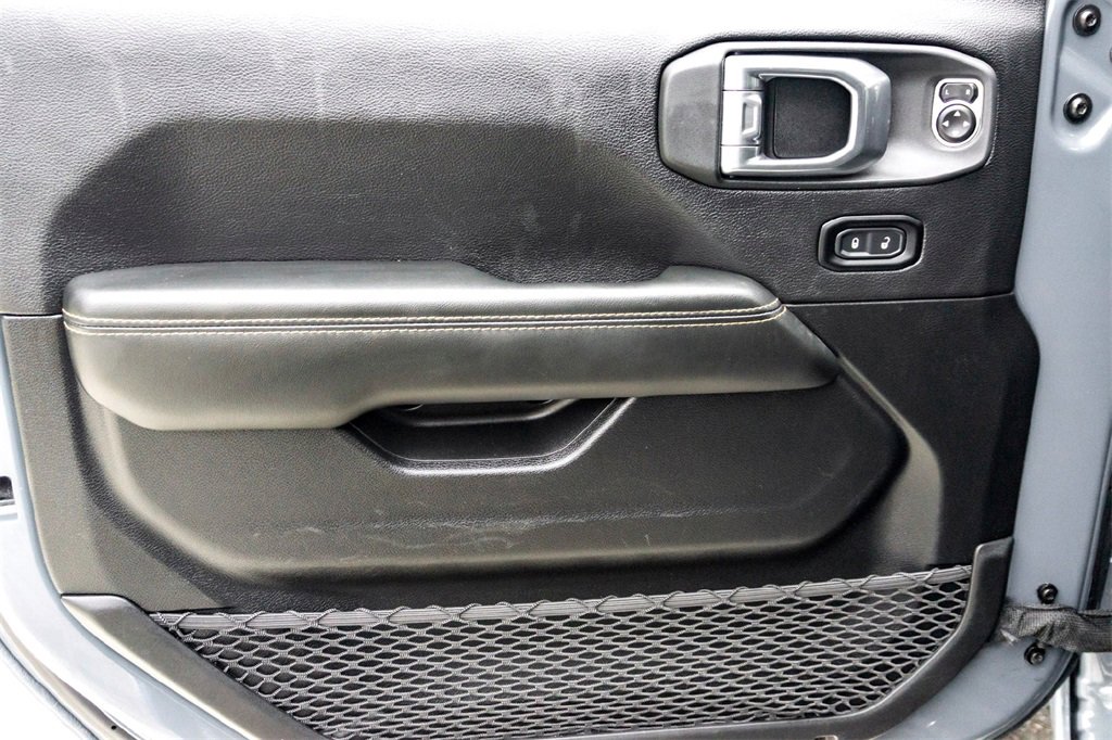 Used 2024 Jeep Wrangler Unlimited Sahara image 10