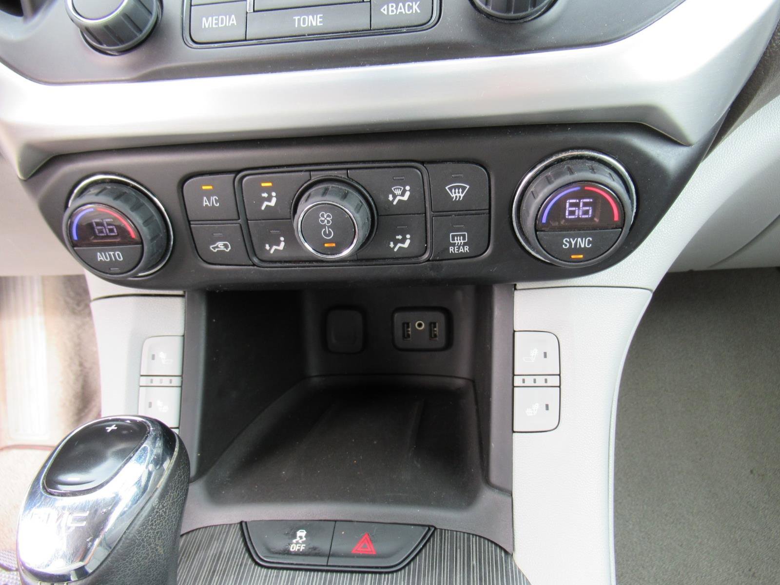 Used 2018 GMC Acadia SLT image 25