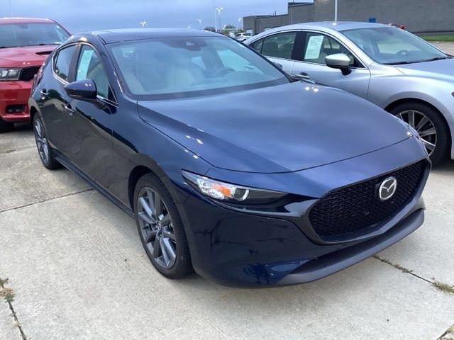 Used 2023 MAZDA MAZDA3 s FWD image 9